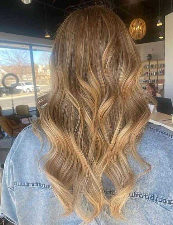 بالیاژ روشن و بلوند گرم