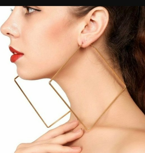 گوشواره بزرگ مربعی